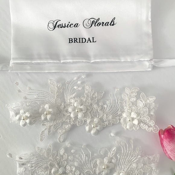 Lace Pearl Flower Bridal Garter Set - Picture 3 of 5